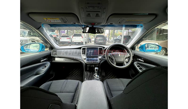 2016 Toyota Crown S-T Package Athlete image-16