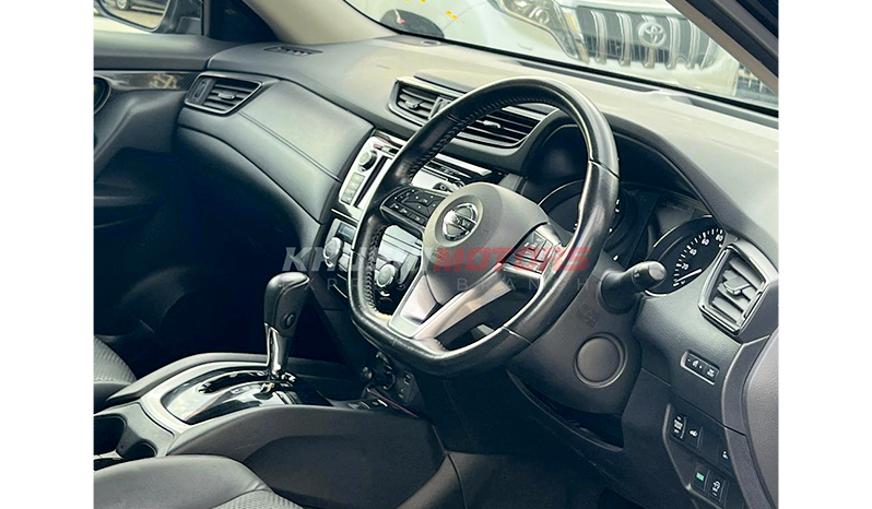 2017 Nissan Xtrail 20X image-10