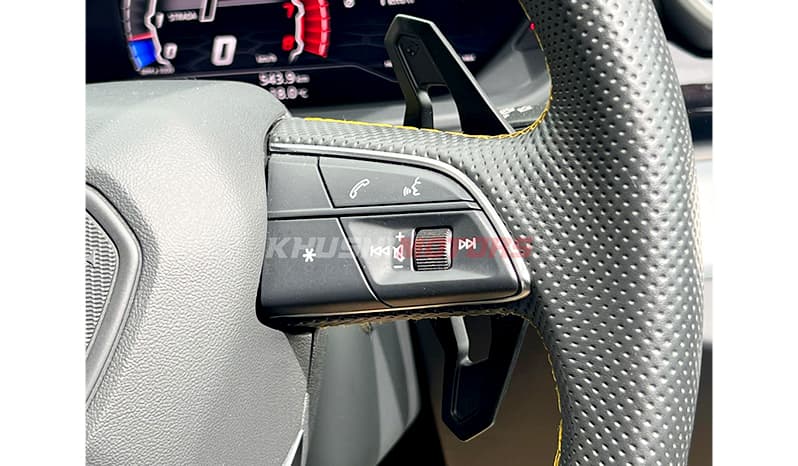 2019 Lamborghini Urus Base image-7