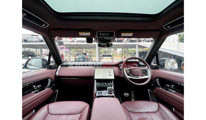 2023 Land Rover Range Rover Vogue image-5