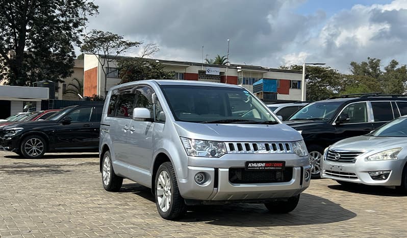 2017 Mitsubishi Delica D5 D POWER image-1