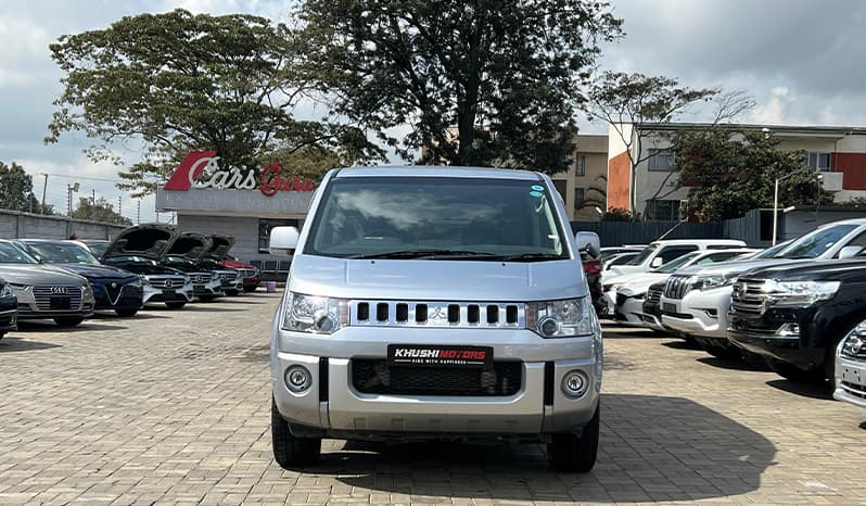 2017 Mitsubishi Delica D5 D POWER image-12