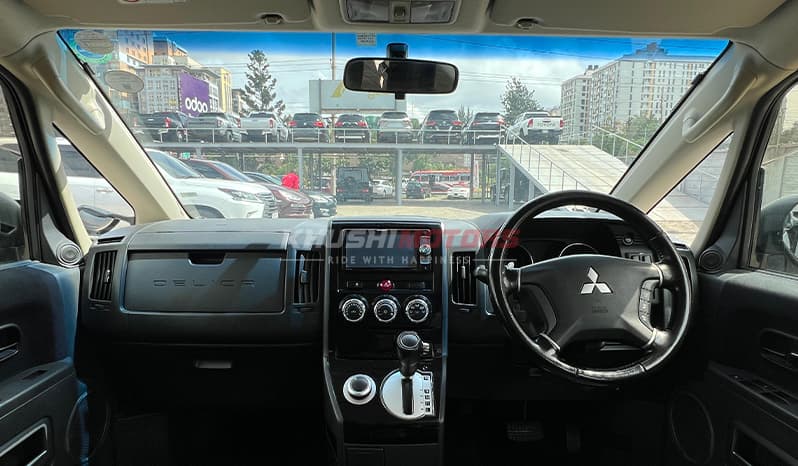 2017 Mitsubishi Delica D5 D POWER image-18