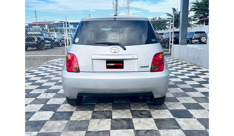 2003 Toyota IST image-4