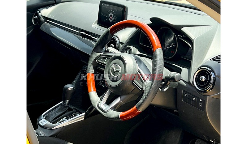 2017 Mazda Demio 1.3S image-6