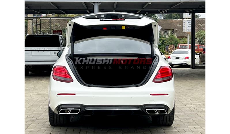 2017 Mercedes-Benz E-Class E63 S image-4