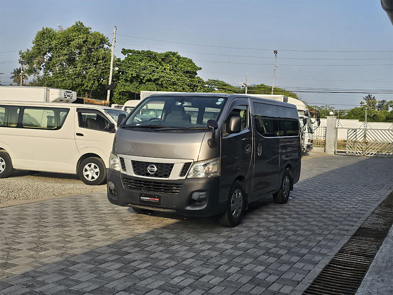 2017 Nissan NV350 Caravan DX image-3