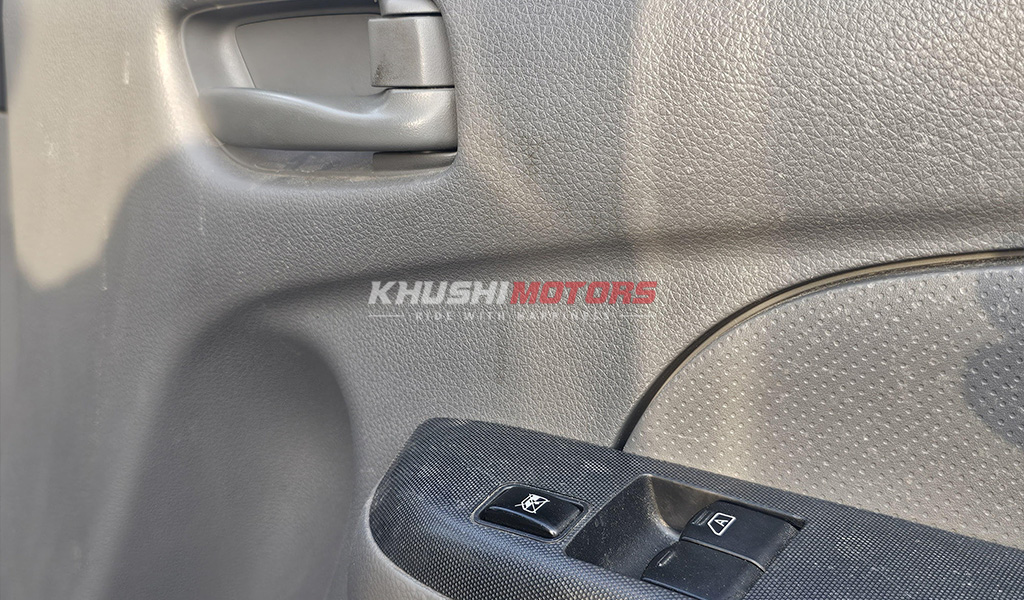 2017 Nissan NV350 Caravan DX image-9