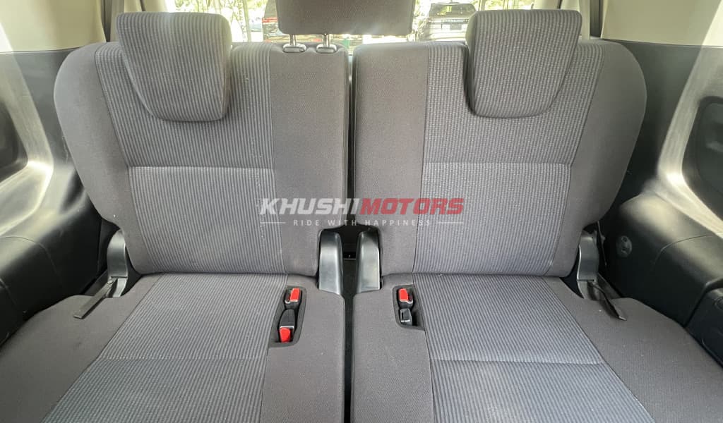 2017 Toyota Noah XV Selection image-10