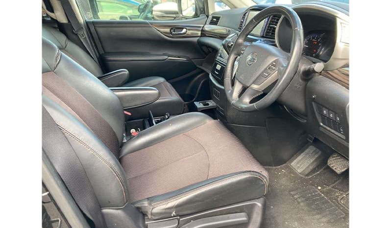 2018 Nissan Elgrand image-6