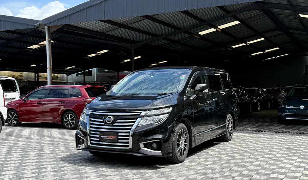 2018 Nissan Elgrand image-11