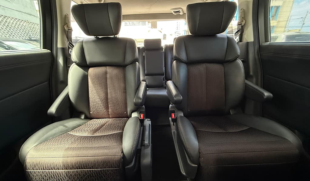 2018 Nissan Elgrand image-17