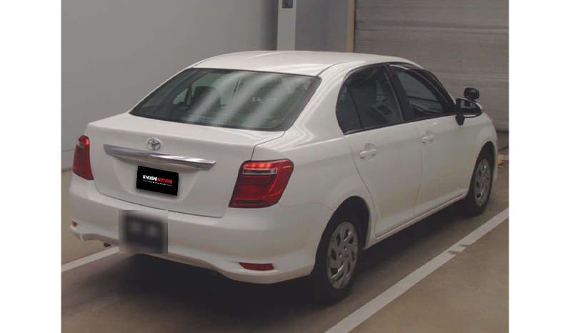 2020 Toyota Corolla Axio image-3