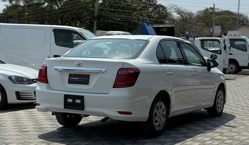2020 Toyota Corolla Axio image-13