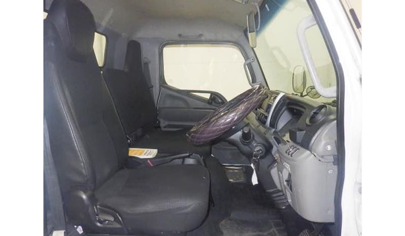 2018 Mitsubishi Canter 3 Ton image-3