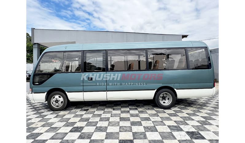 1995 Toyota Coaster image-6