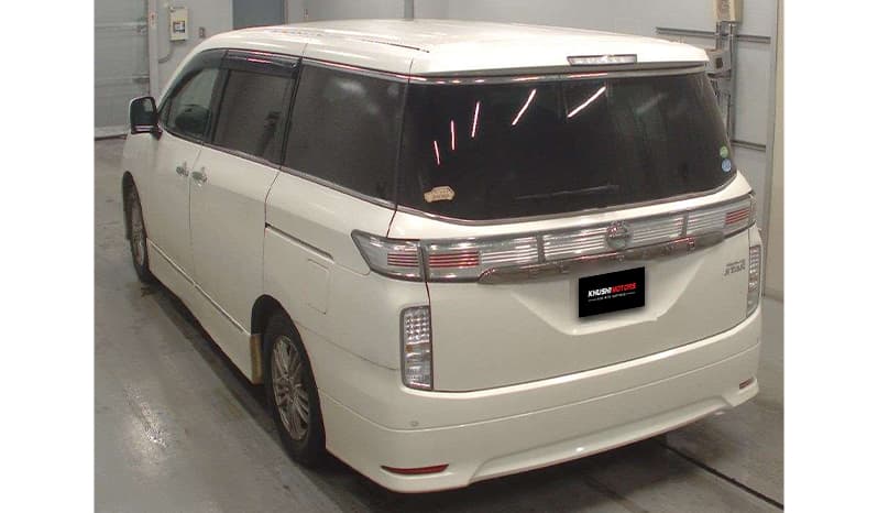 2018 Nissan Elgrand Highway Star S image-5