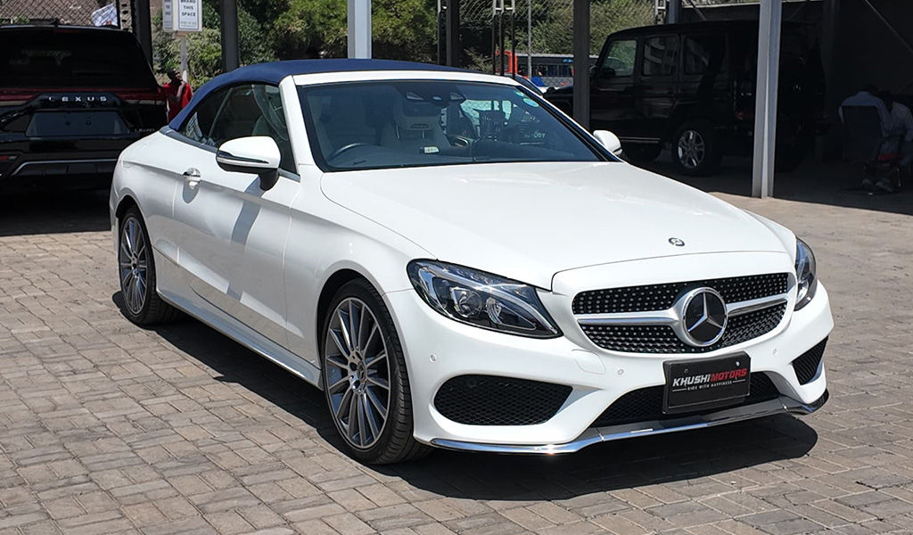 2017 Mercedes-Benz C-Class C180 image-1