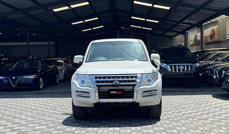 2018 Mitsubishi Pajero Long Exceed image-2