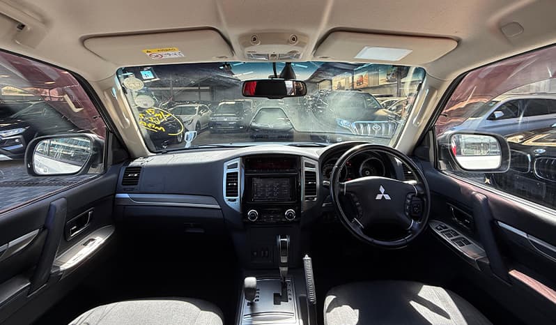 2018 Mitsubishi Pajero Long Exceed image-7