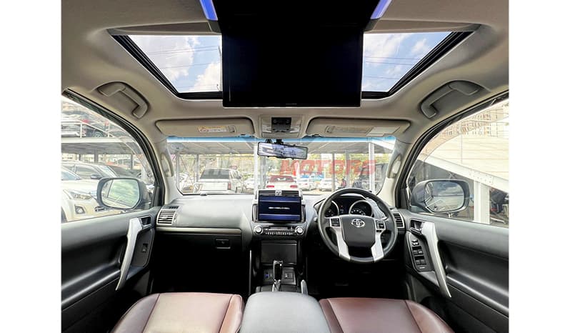 2017 Toyota Land Cruiser Prado G Frontier TX-L image-7