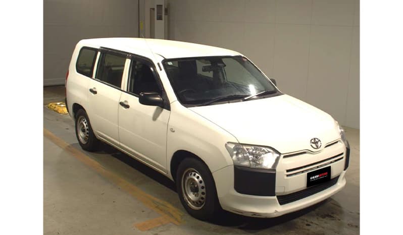 2018 Toyota Probox image-1