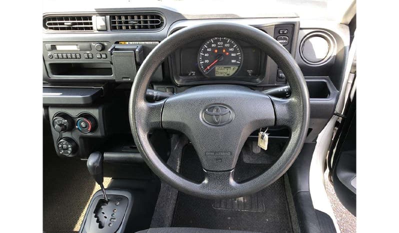 2018 Toyota Probox image-5