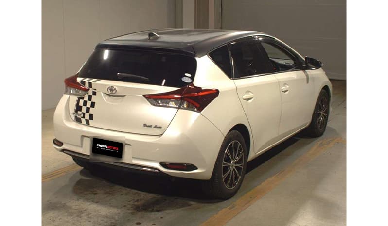 2018 Toyota Auris image-3