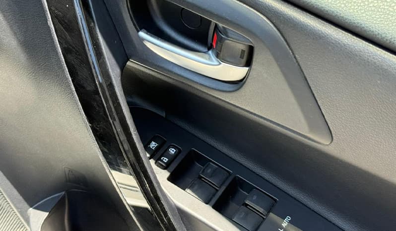 2018 Toyota Auris image-18