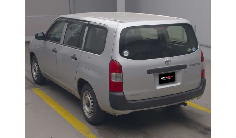 2018 Toyota Probox image-2