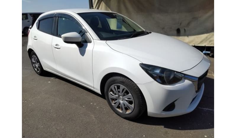 2018 Mazda Demio image-2