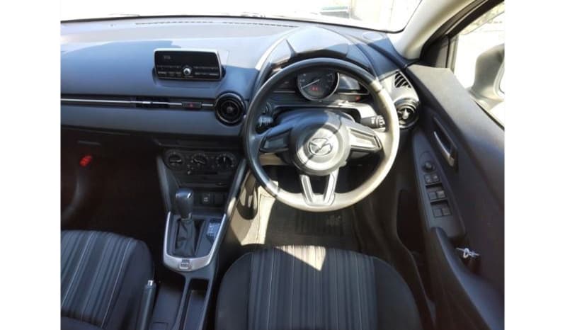 2018 Mazda Demio image-5