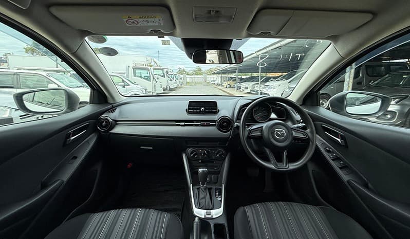 2018 Mazda Demio image-13