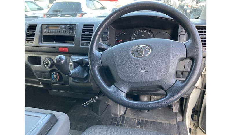 2018 Toyota Hiace image-6