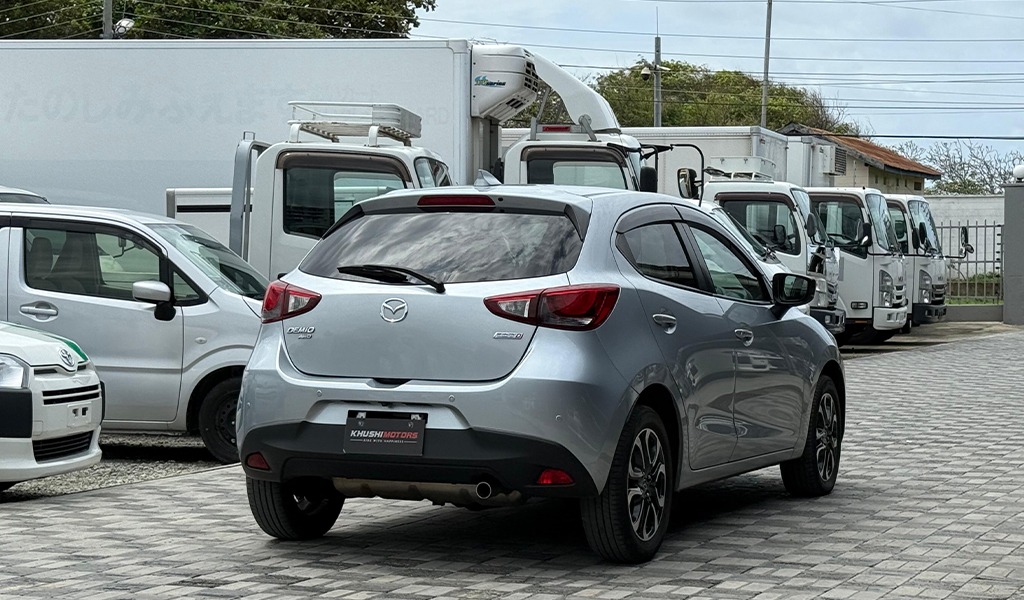 2018 Mazda Demio XD Touring image-16
