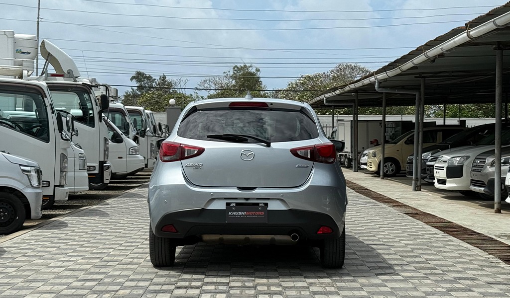 2018 Mazda Demio XD Touring image-17
