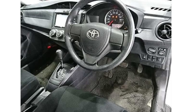 2018 Toyota Corolla Axio image-4