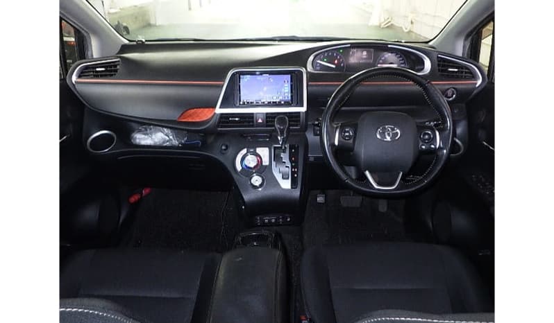2018 Toyota Sienta image-4