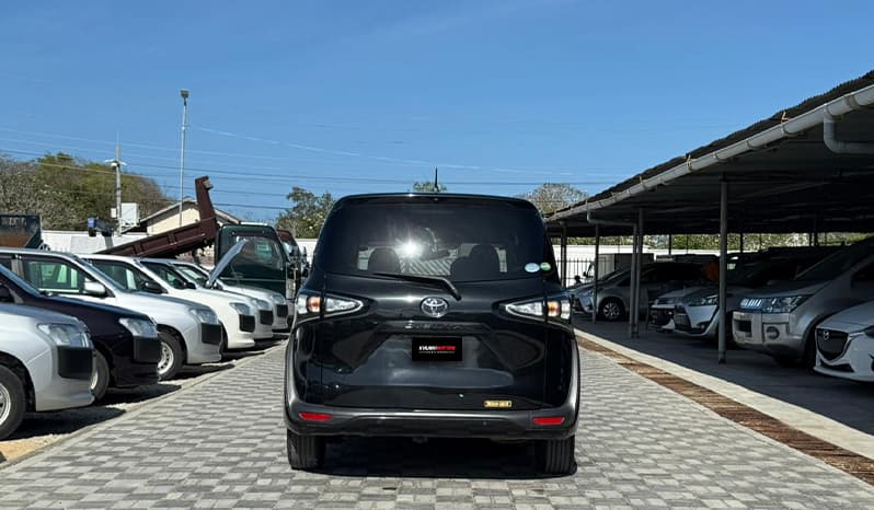 2018 Toyota Sienta image-9