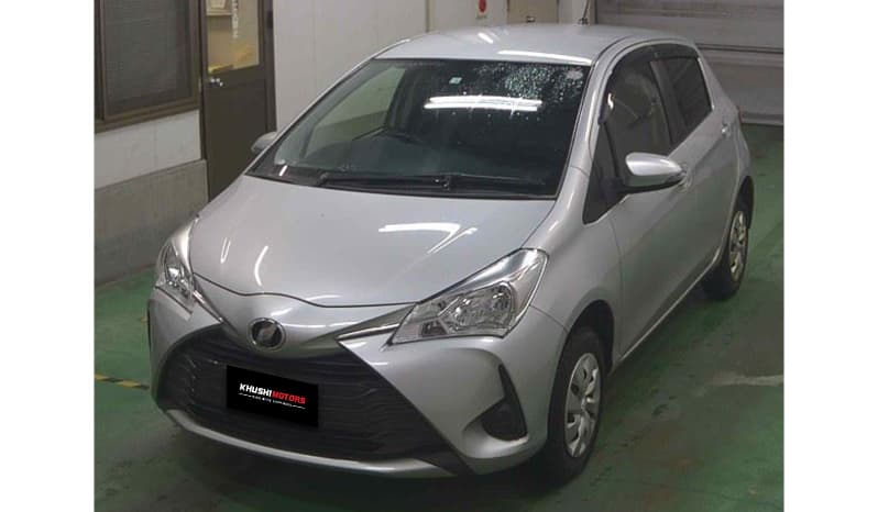 2018 Toyota Vitz image-3