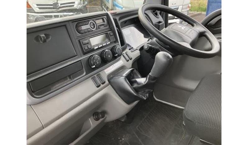 2018 Mitsubishi Canter 4.1 Ton image-3