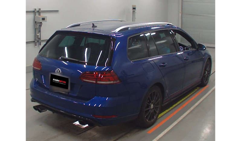 2018 Volkswagen Golf Variant image-4