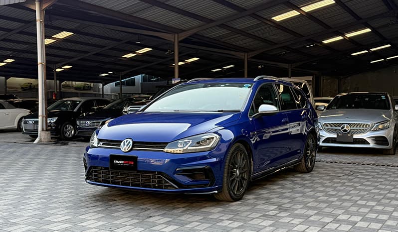 2018 Volkswagen Golf Variant image-9