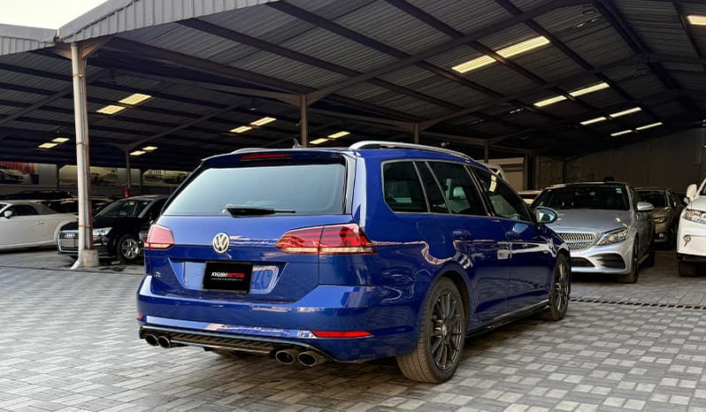 2018 Volkswagen Golf Variant image-12
