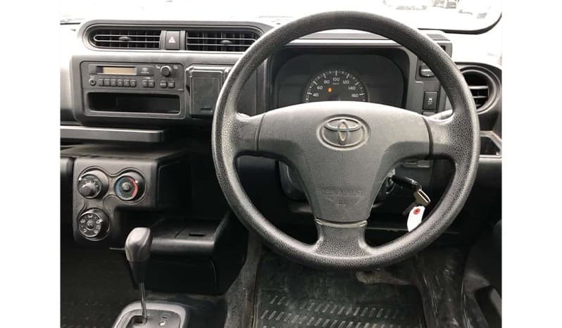 2018 Toyota Succeed image-2