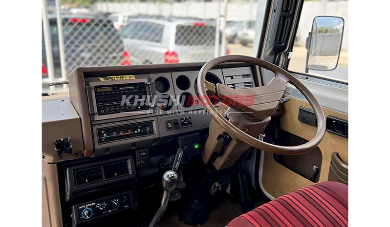 1992 Nissan Civilian image-7