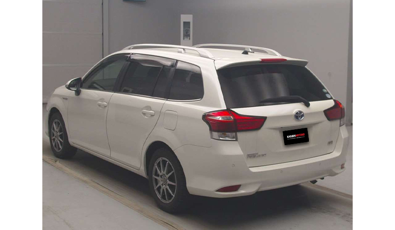 2019 Toyota Corolla Fielder image-2