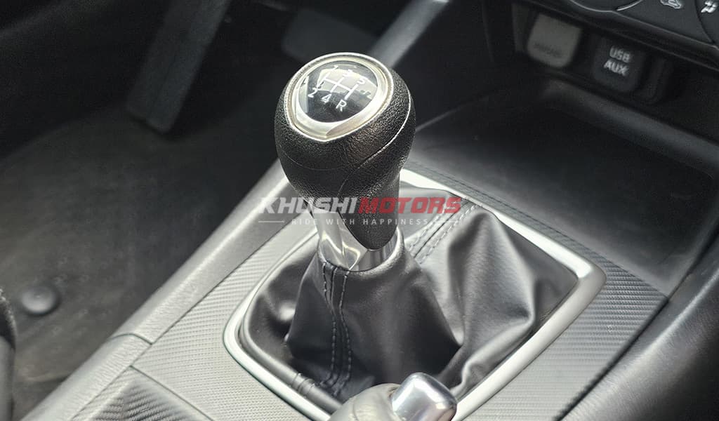 2017 Mazda Axela SCHOOL DRIVE image-7