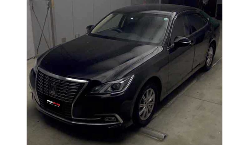 2018 Toyota Crown image-3