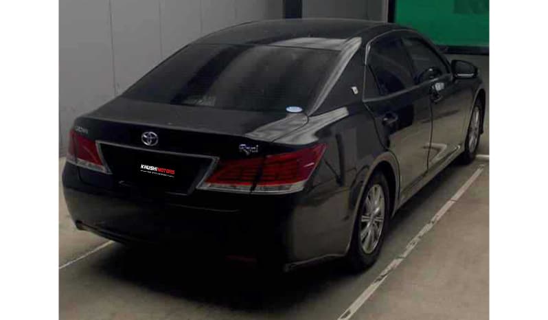 2018 Toyota Crown image-4